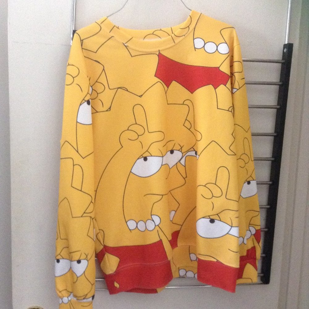Lisa Simpson sweatshirt